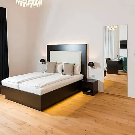 Hotel The Exzellenz