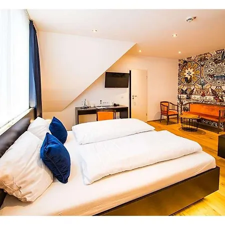 Hotel The Exzellenz 3*