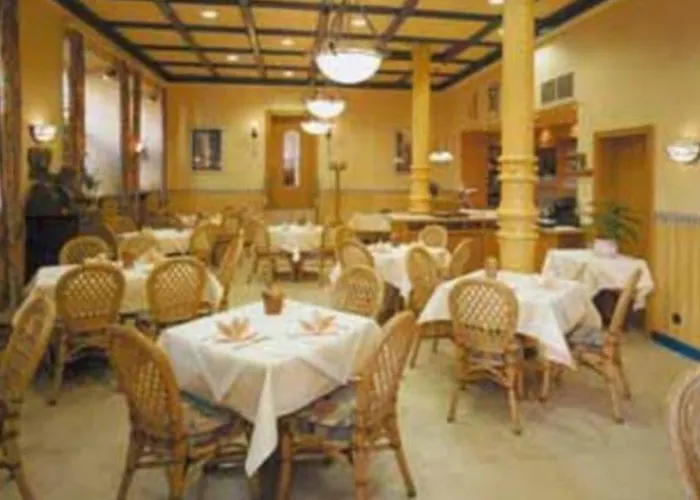 Hotel The Exzellenz 3*