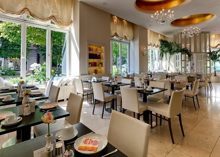 海德堡艾克泽冷兹酒店 酒店 3*